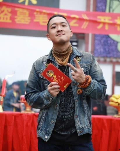 张博宇的家庭背景,出身名门，传承家族荣耀的青年才俊