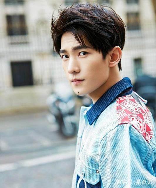 演员杨洋的女朋友是谁,揭秘神秘女友身份