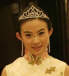 明星赵尔玲,璀璨星途，闪耀人生