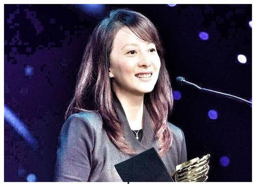 徐露老公照片,揭秘明星背后的温馨瞬间